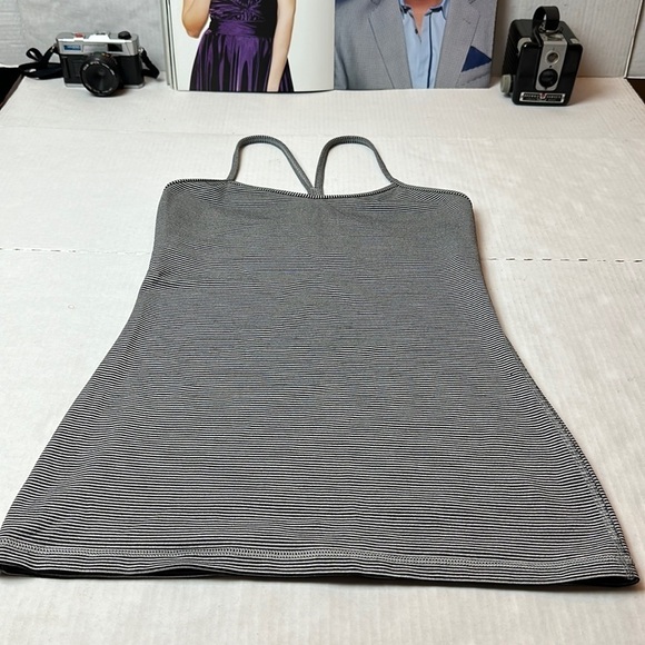 lululemon athletica Tops - Lululemon racer back tankTop sports bra